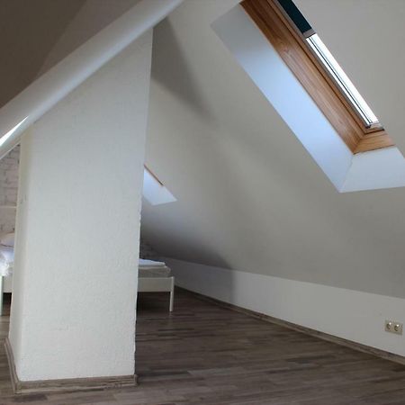 Three-Bedroom Apartment On Peldu 19 Рига Екстер'єр фото